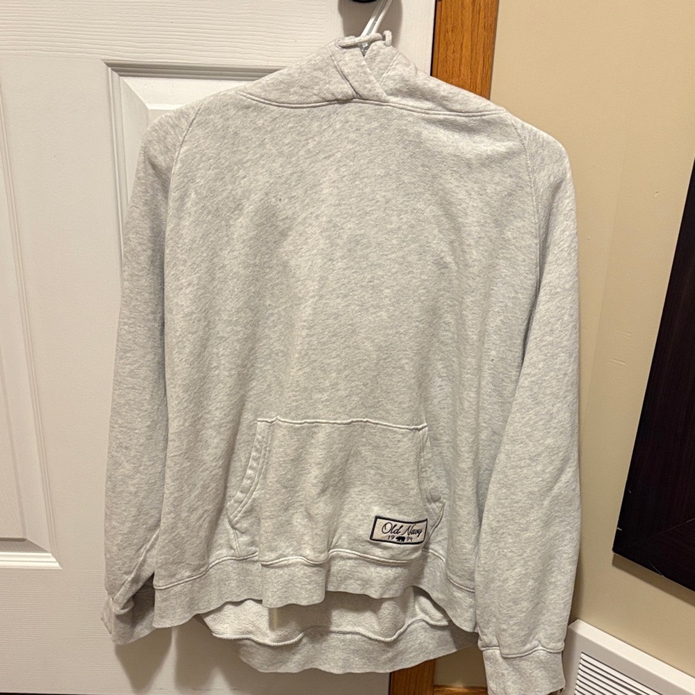 Women’s vintage gray sweater